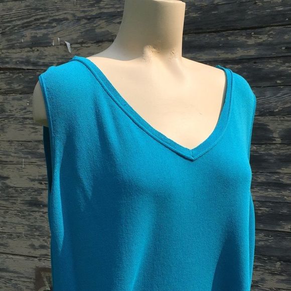 Chico's Tops - Chico’s peacock blue tank top